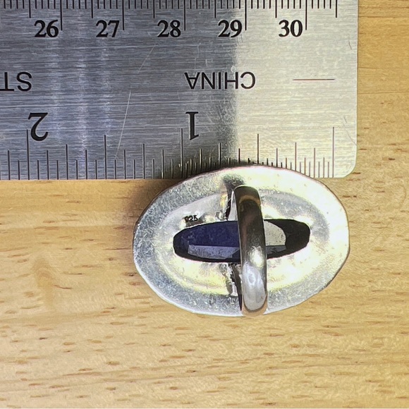 New Enhanced Faceted Blue Sapphire Stone Crystal Silver Overlay Ring Size 7 - Picture 6 of 8